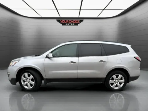 Photos of 2017 Chevrolet Traverse LT for sale in Joliet, IL at Your Choice Autos - Joliet