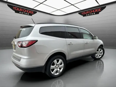 More photos of 2017 Chevrolet Traverse LT at Your Choice Autos - Joliet, IL