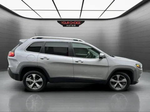 More photos of 2020 Jeep Cherokee Limited at Your Choice Autos - Joliet, IL