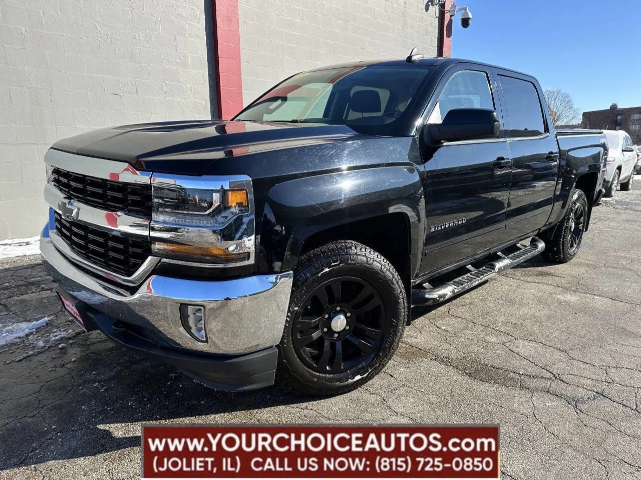 Black 2017 Chevrolet Silverado 1500 LT for sale in Joliet, IL
