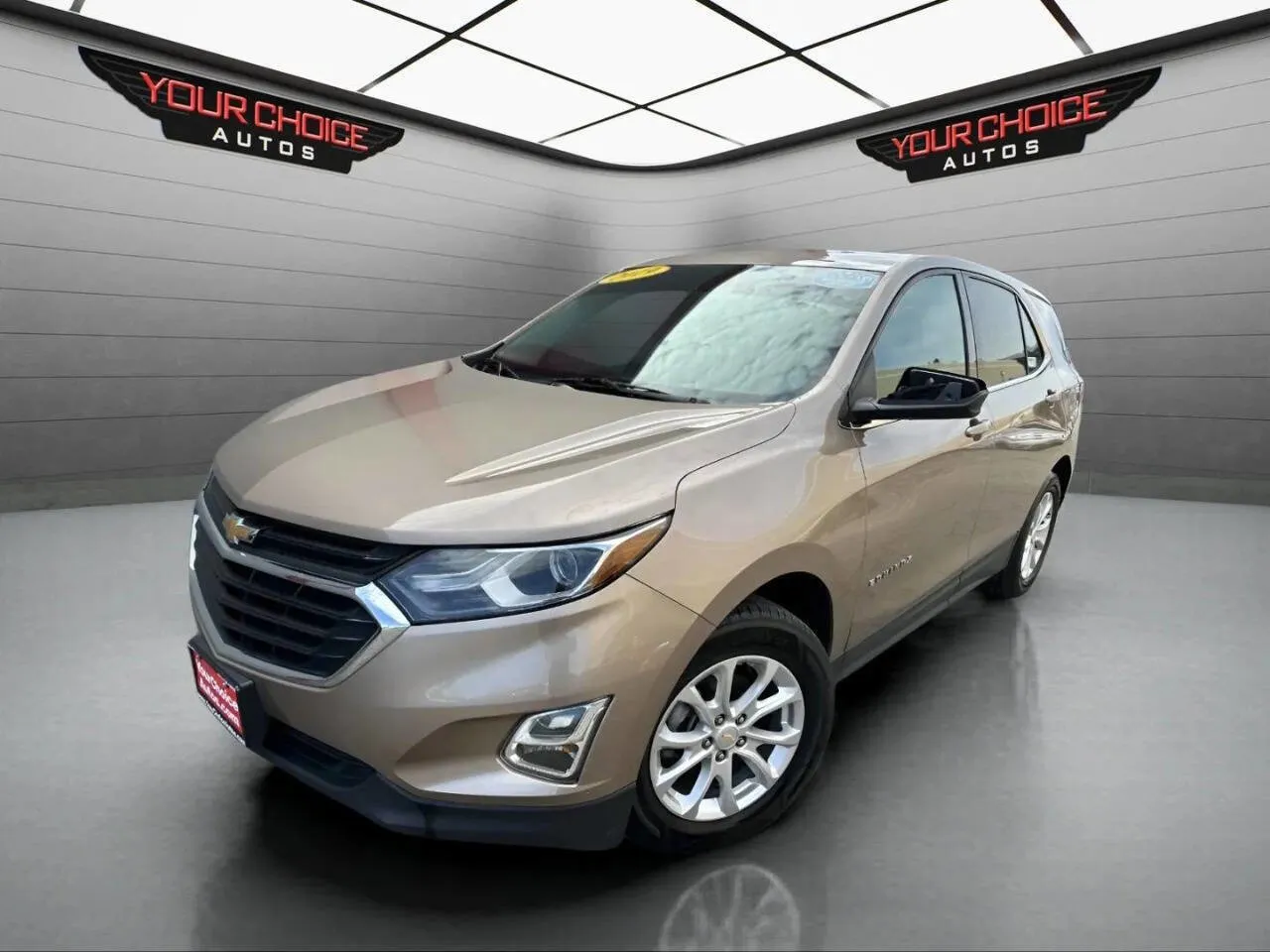 Beige 2019 Chevrolet Equinox LT for sale in Joliet, IL