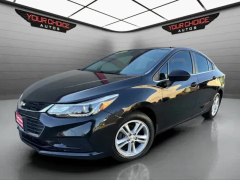 Black 2018 Chevrolet Cruze LT for sale in Joliet, IL