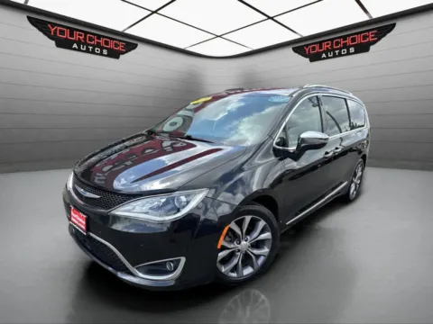 Black 2018 Chrysler Pacifica Limited for sale in Joliet, IL