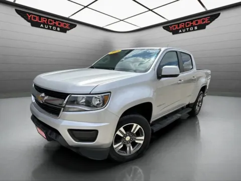 Silver 2018 Chevrolet Colorado 4WD LT for sale in Joliet, IL