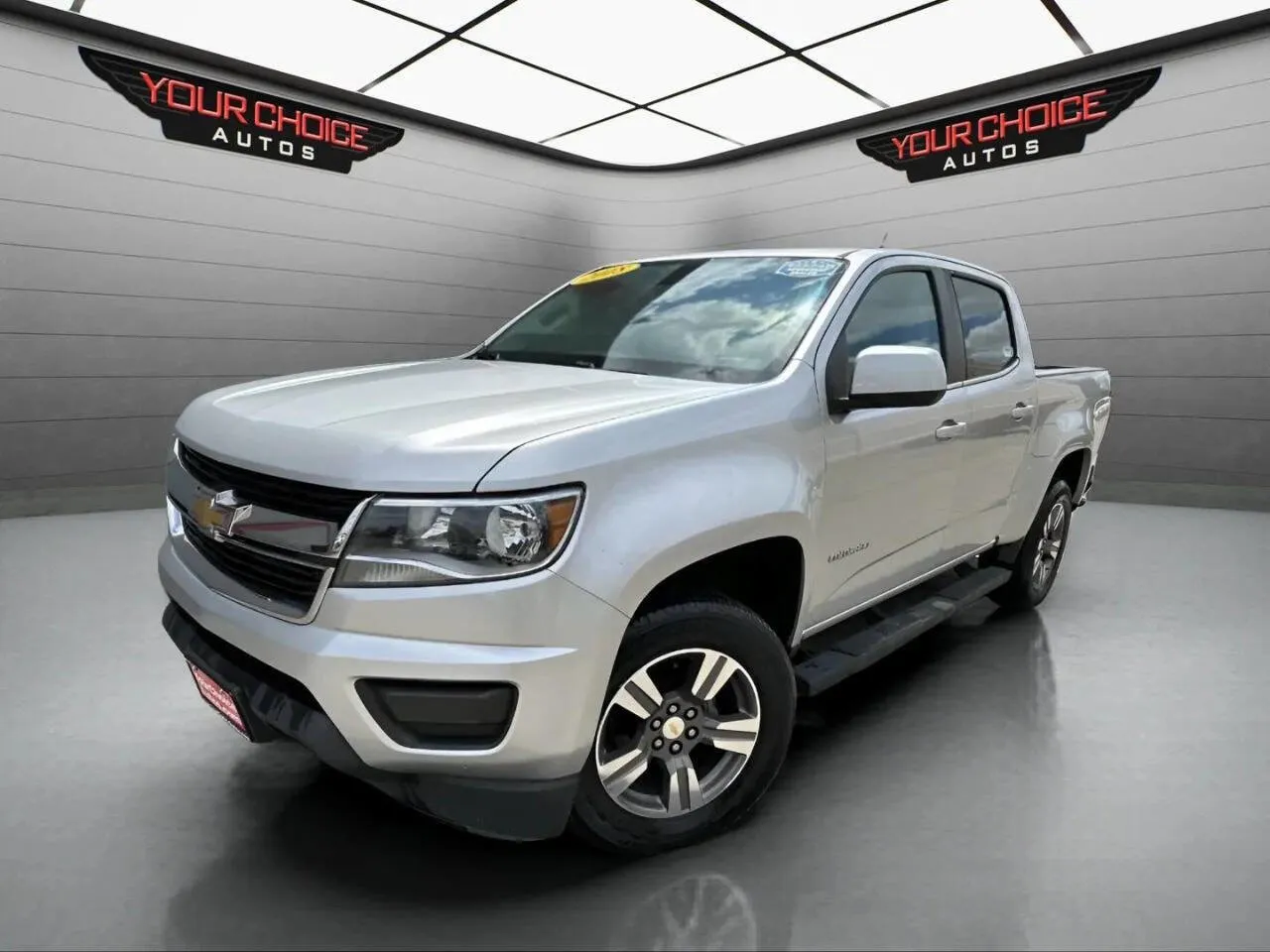 Silver 2018 Chevrolet Colorado 4WD LT for sale in Joliet, IL