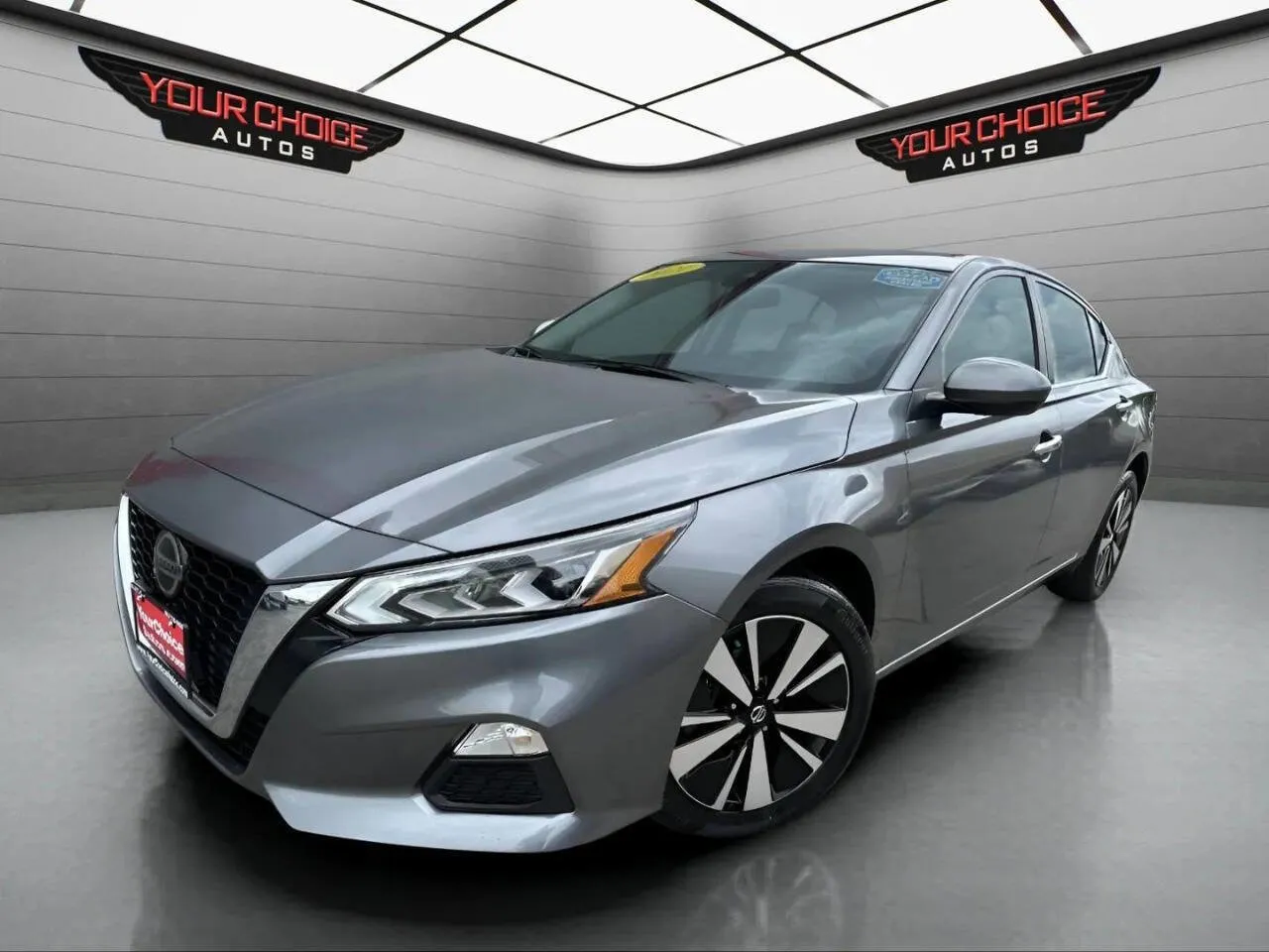 Gray 2021 Nissan Altima 2.5 SV for sale in Joliet, IL