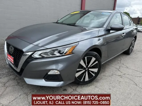 Gray 2021 Nissan Altima 2.5 SV for sale in Joliet, IL
