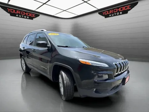 Another view of 2018 Jeep Cherokee Latitude for sale in Joliet, IL at Your Choice Autos - Joliet
