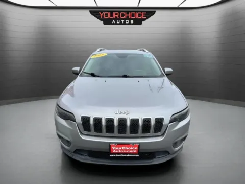 Photos of 2019 Jeep Cherokee Latitude for sale in Joliet, IL at Your Choice Autos - Joliet