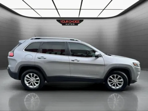 More photos of 2019 Jeep Cherokee Latitude at Your Choice Autos - Joliet, IL