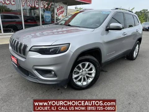 Silver 2019 Jeep Cherokee Latitude for sale in Joliet, IL