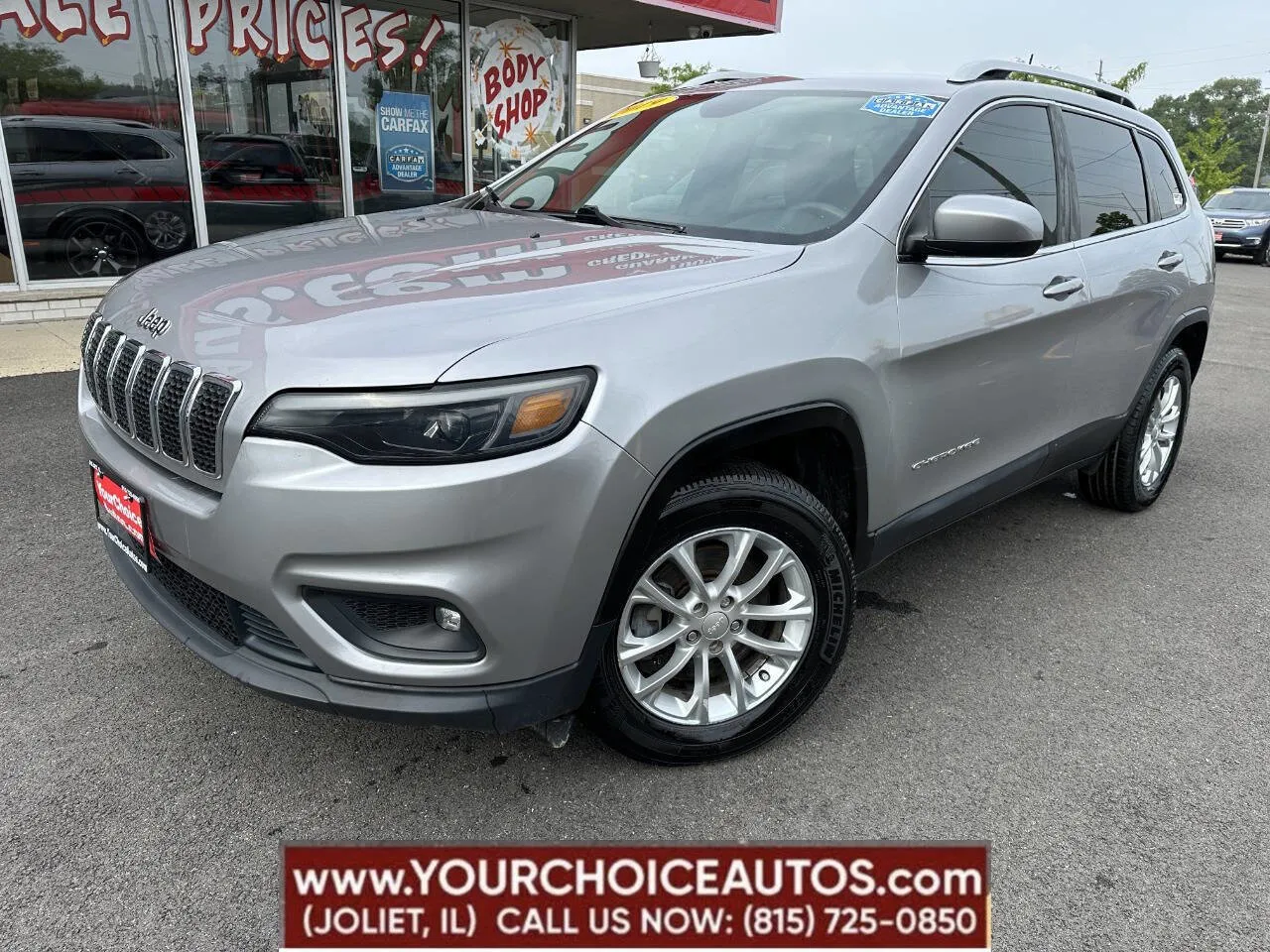 Silver 2019 Jeep Cherokee Latitude for sale in Joliet, IL