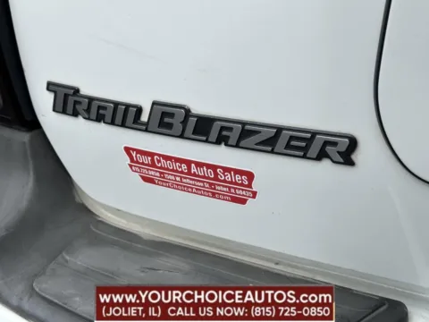 More photos of 2004 Chevrolet TrailBlazer EXT LS at Your Choice Autos - Joliet, IL