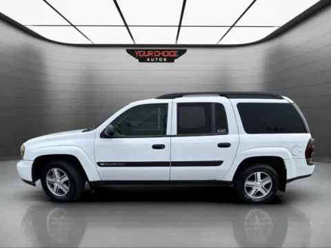 Photos of 2004 Chevrolet TrailBlazer EXT LS for sale in Joliet, IL at Your Choice Autos - Joliet