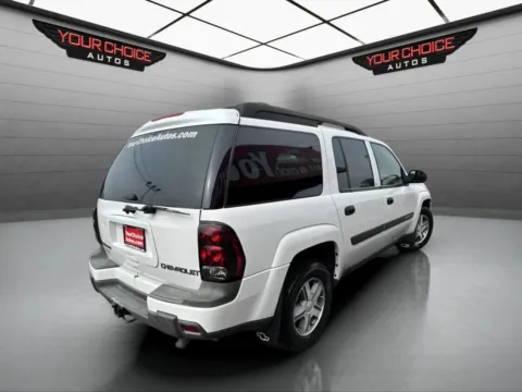 More photos of 2004 Chevrolet TrailBlazer EXT LS at Your Choice Autos - Joliet, IL