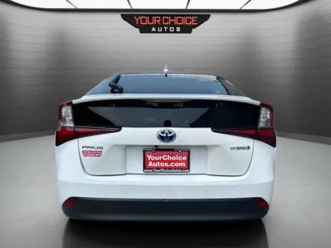More photos of 2022 Toyota Prius LE 4dr Hatchback at Your Choice Autos - Joliet, IL