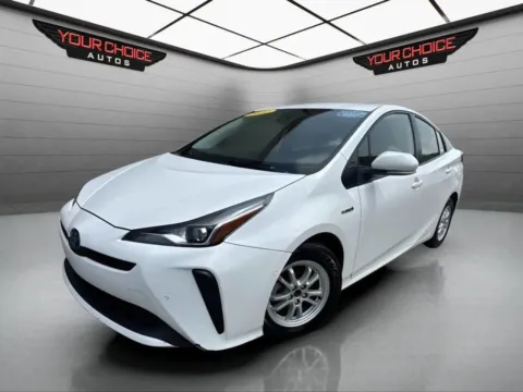 White 2022 Toyota Prius LE 4dr Hatchback for sale in Joliet, IL