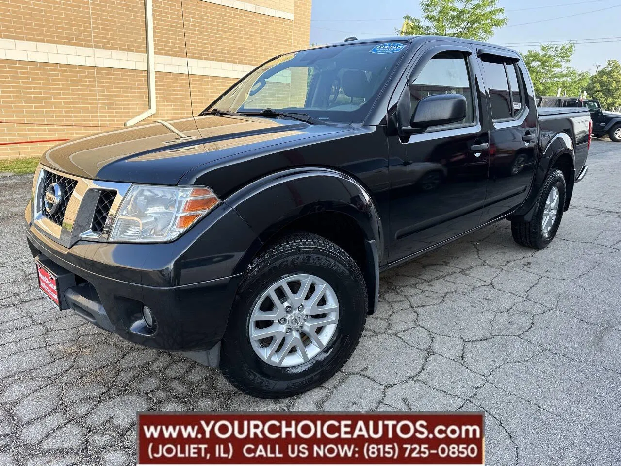 Black 2016 Nissan Frontier SV for sale in Joliet, IL