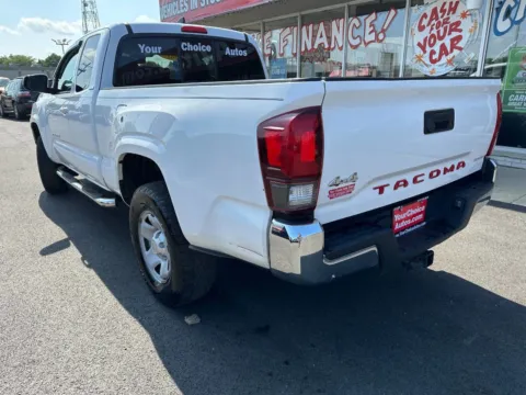 Another view of 2018 Toyota Tacoma SR5 4x4 4dr Access Cab 6.1 ft LB for sale in Joliet, IL at Your Choice Autos - Joliet