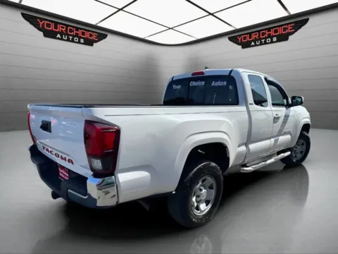 More photos of 2018 Toyota Tacoma SR5 4x4 4dr Access Cab 6.1 ft LB at Your Choice Autos - Joliet, IL