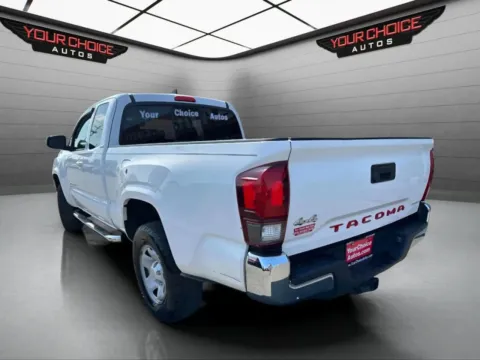 Another view of 2018 Toyota Tacoma SR5 4x4 4dr Access Cab 6.1 ft LB for sale in Joliet, IL at Your Choice Autos - Joliet