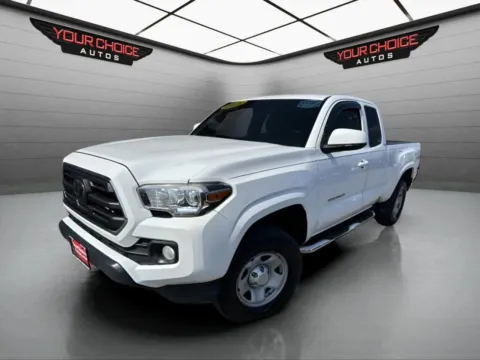White 2018 Toyota Tacoma SR5 4x4 4dr Access Cab 6.1 ft LB for sale in Joliet, IL