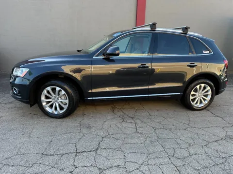 Photos of 2016 Audi Q5 Premium for sale in Joliet, IL at Your Choice Autos - Joliet