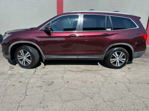 Photos of 2016 Honda Pilot EX-L for sale in Joliet, IL at Your Choice Autos - Joliet
