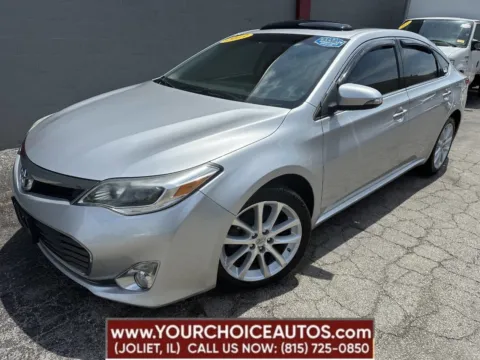 Silver 2013 Toyota Avalon XLE 4dr Sedan for sale in Joliet, IL
