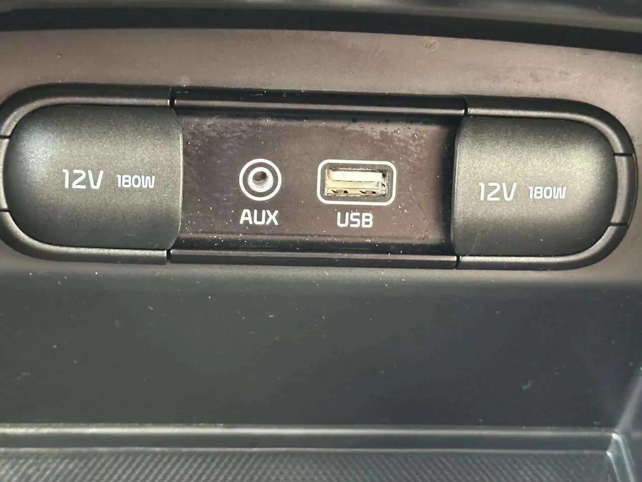 2020 Kia Sorento LX - Photo 16