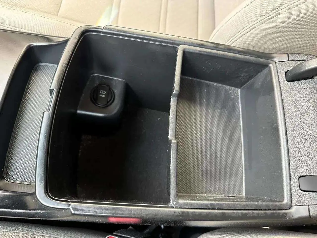 2020 Kia Sorento LX - Photo 17