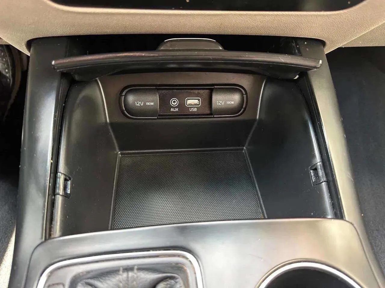 2020 Kia Sorento LX - Photo 49