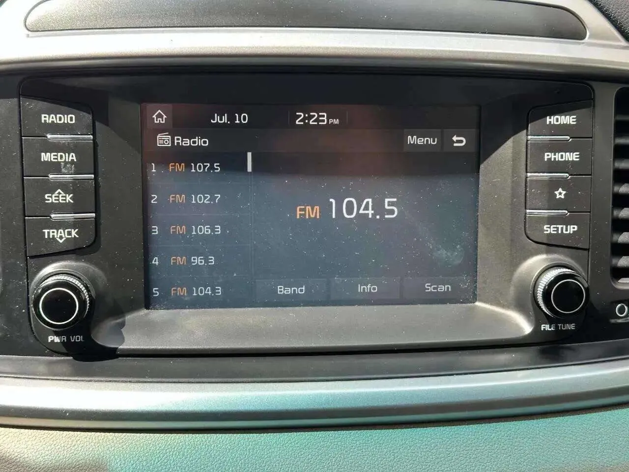 2020 Kia Sorento LX - Photo 31