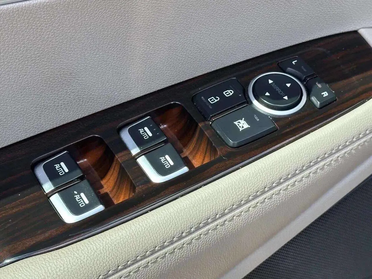 2020 Kia Sorento LX - Photo 52