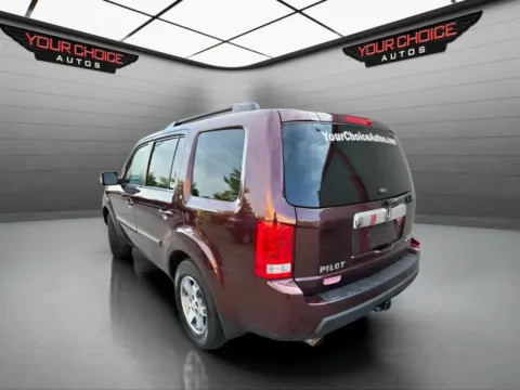 Another view of 2011 Honda Pilot Touring for sale in Joliet, IL at Your Choice Autos - Joliet