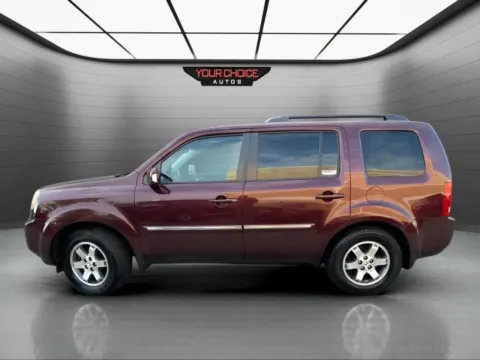 Photos of 2011 Honda Pilot Touring for sale in Joliet, IL at Your Choice Autos - Joliet