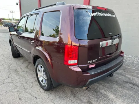 Another view of 2011 Honda Pilot Touring for sale in Joliet, IL at Your Choice Autos - Joliet