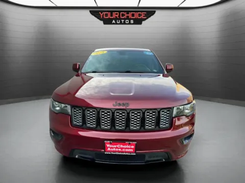 Photos of 2018 Jeep Grand Cherokee Altitude for sale in Joliet, IL at Your Choice Autos - Joliet