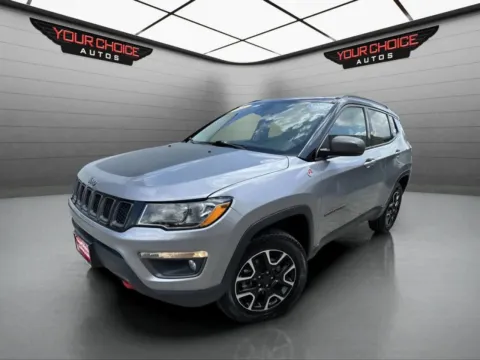 Silver 2021 Jeep Compass Trailhawk for sale in Joliet, IL