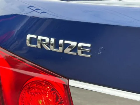 More photos of 2012 Chevrolet Cruze LS at Your Choice Autos - Joliet, IL