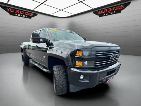Another view of 2018 Chevrolet Silverado 2500HD LT for sale in Joliet, IL at Your Choice Autos - Joliet