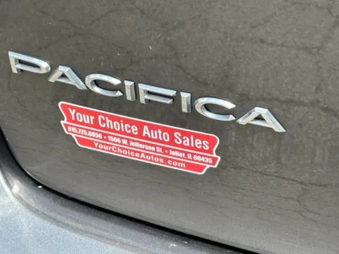 More photos of 2018 Chrysler Pacifica Touring L at Your Choice Autos - Joliet, IL