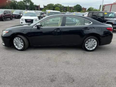 Photos of 2013 Lexus ES 350 4dr Sdn for sale in Joliet, IL at Your Choice Autos - Joliet