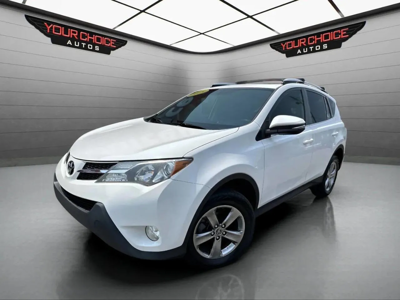 White 2015 Toyota RAV4 XLE for sale in Joliet, IL