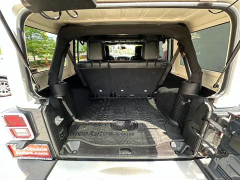More photos of 2017 Jeep Wrangler Unlimited Chief Edition at Your Choice Autos - Joliet, IL
