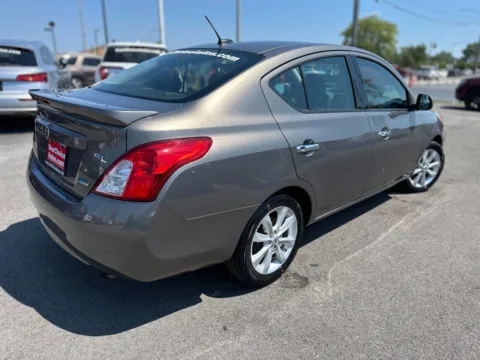 More photos of 2014 Nissan Versa SL at Your Choice Autos - Joliet, IL