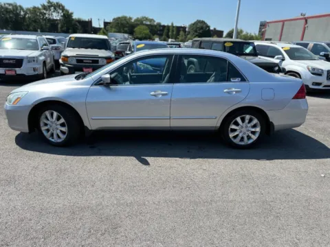 Photos of 2006 Honda Accord Sdn LX V6 for sale in Joliet, IL at Your Choice Autos - Joliet