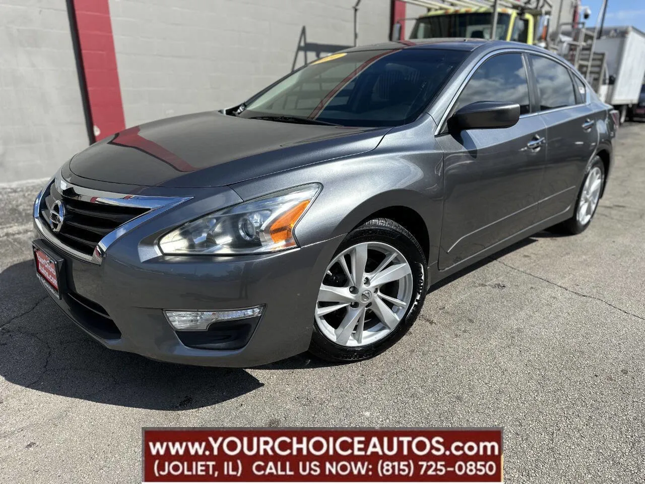 Gray 2014 Nissan Altima 2.5 SV for sale in Joliet, IL