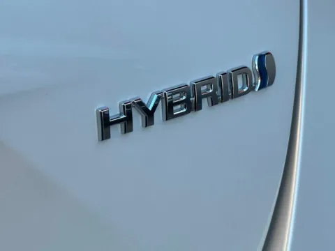 More photos of 2021 Toyota Prius LE 4dr Hatchback at Your Choice Autos - Joliet, IL