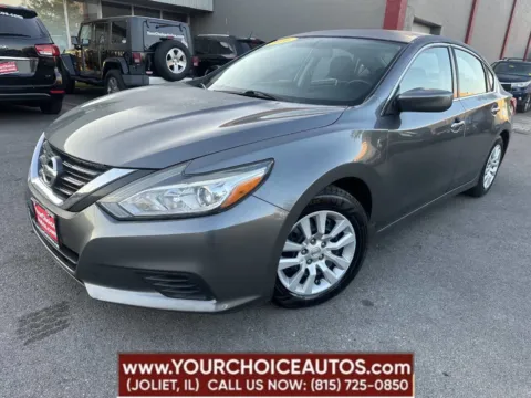 Gray 2016 Nissan Altima 2.5 4dr Sedan for sale in Joliet, IL